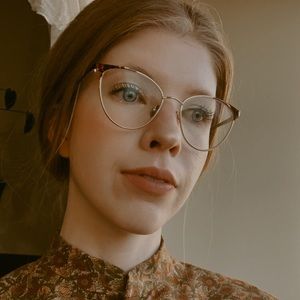 Meet your Posher, Annya